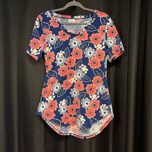 Lularoe tee shirt